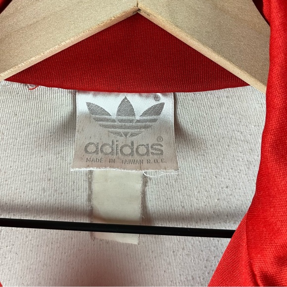 Vintage adidas Linfield soccer jacket - Picture 5 of 7